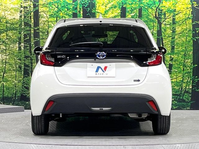 TOYOTA YARIS HYBRID 2022