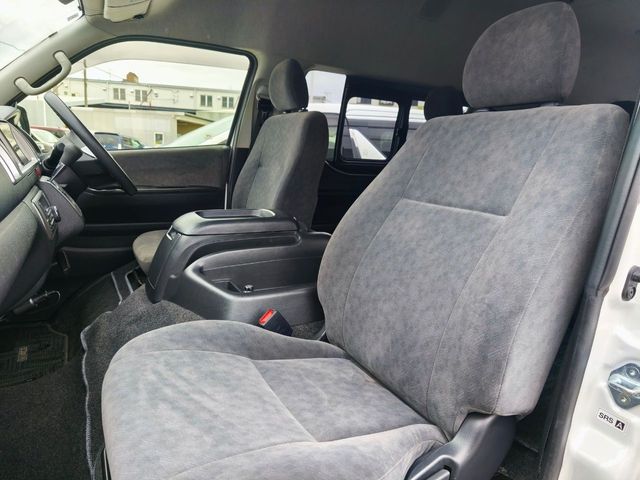 TOYOTA HIACE wagon 2018