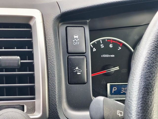 TOYOTA HIACE wagon 2018