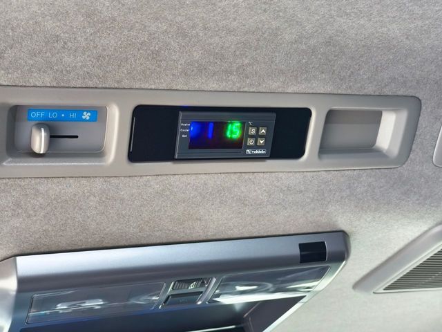 TOYOTA HIACE wagon 2018