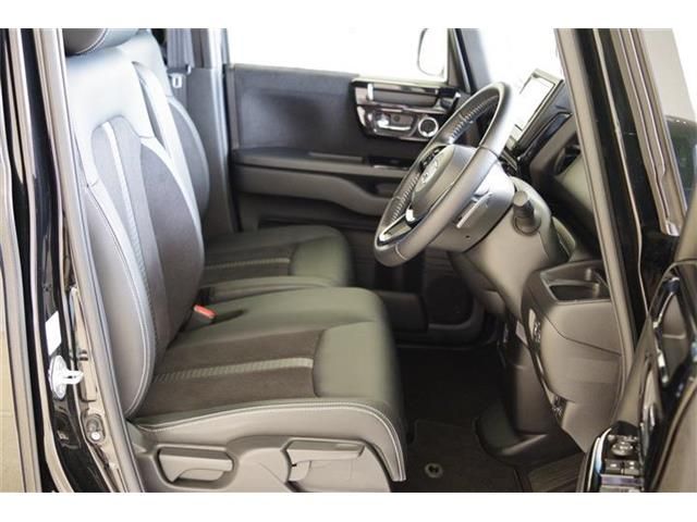 HONDA N BOX CUSTOM 2022