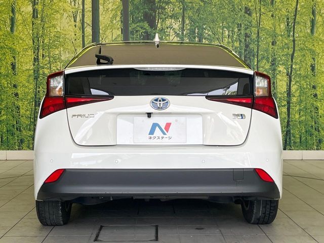 TOYOTA PRIUS 2022