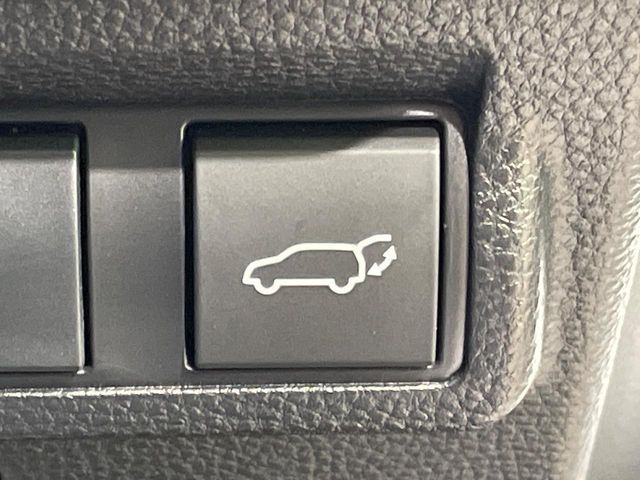 TOYOTA COROLLA CROSS HYBRID 2024