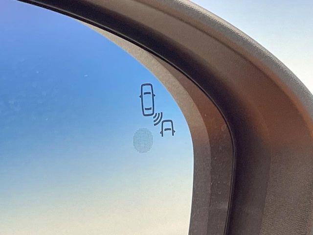 RENAULT RENAULT MEGANE hatchback 2018