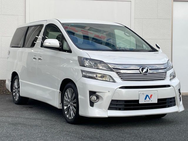 TOYOTA VELLFIRE 2013