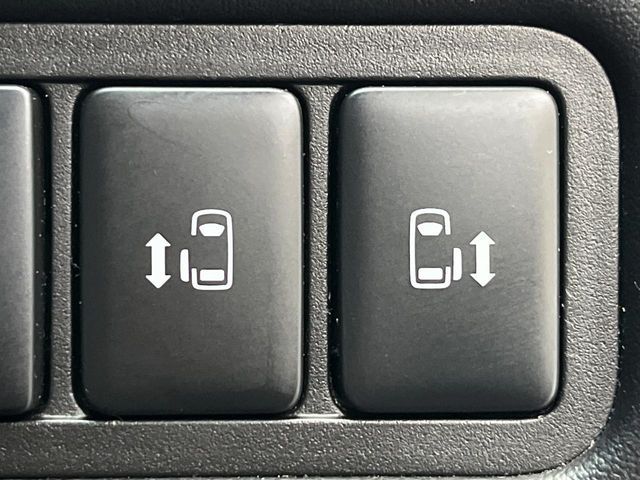 MITSUBISHI DELICA D:5 4WD 2022