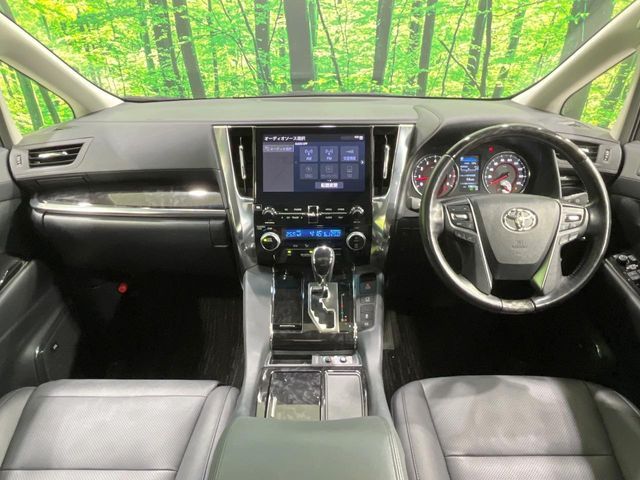 TOYOTA ALPHARD 2022