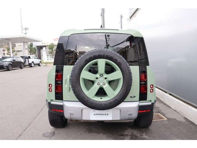 ROVER ROVER DEFENDER 2023