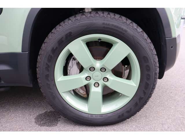 ROVER ROVER DEFENDER 2023