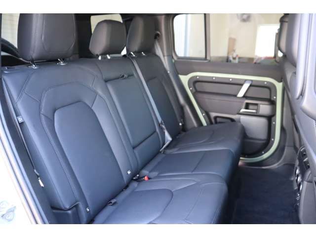 ROVER ROVER DEFENDER 2023