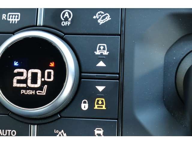 ROVER ROVER DEFENDER 2023