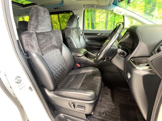 TOYOTA VELLFIRE 2017