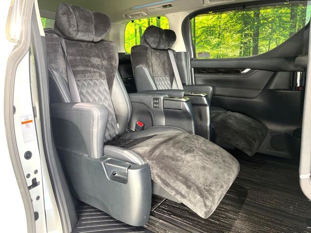 TOYOTA VELLFIRE 2017