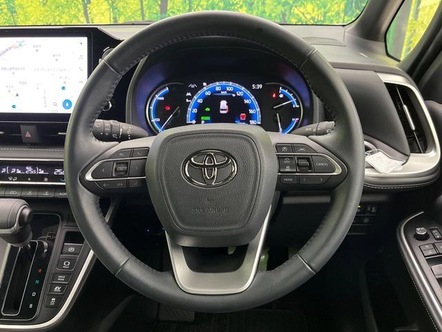 TOYOTA NOAH HYBRID 2023