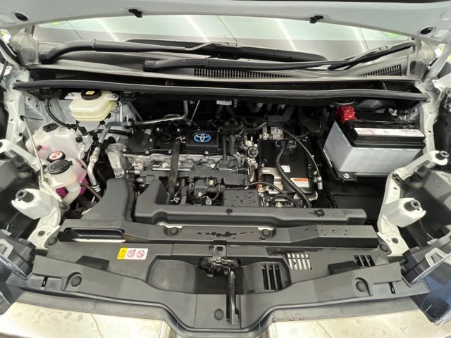 TOYOTA NOAH HYBRID 2023