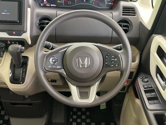 HONDA N BOX 2018