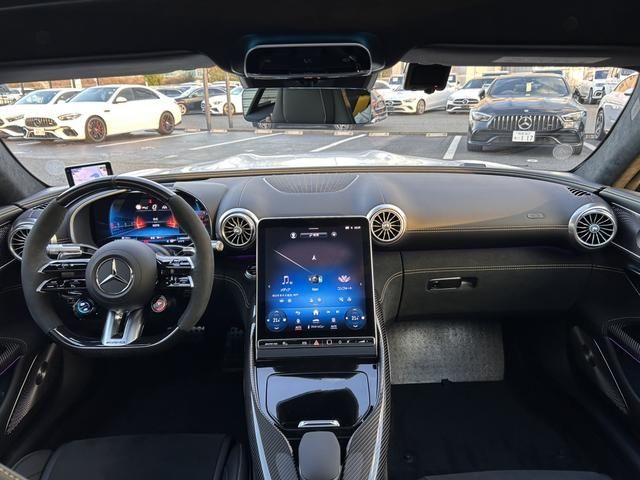 MERCEDES BENZ MERCEDES AMG GT 2025