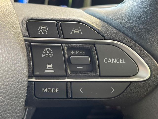 TOYOTA VOXY HYBRID 2023