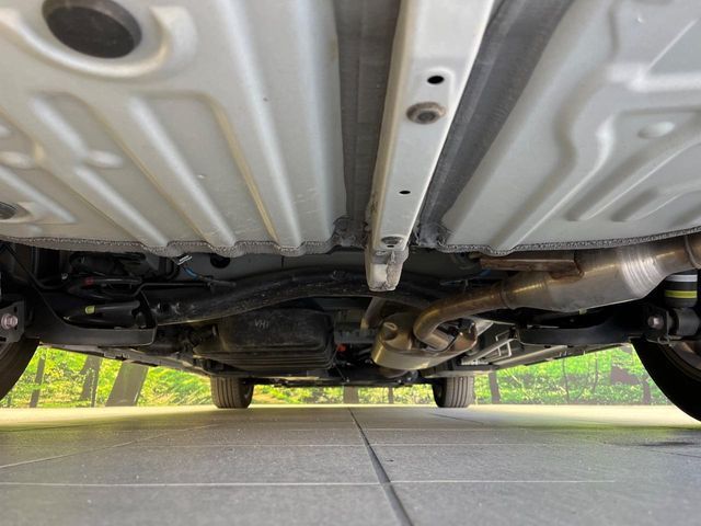 TOYOTA VOXY HYBRID 2023