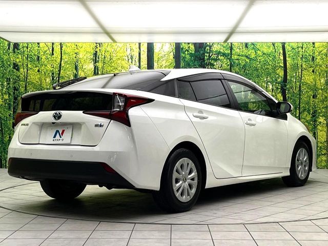 TOYOTA PRIUS 2022