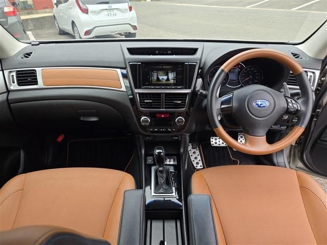 SUBARU EXIGA CROSSOVER 7 2015