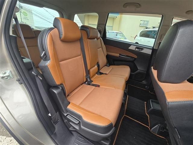 SUBARU EXIGA CROSSOVER 7 2015