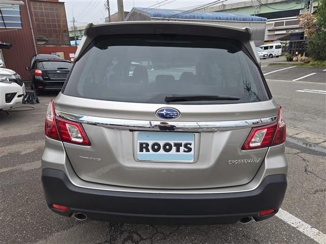 SUBARU EXIGA CROSSOVER 7 2015