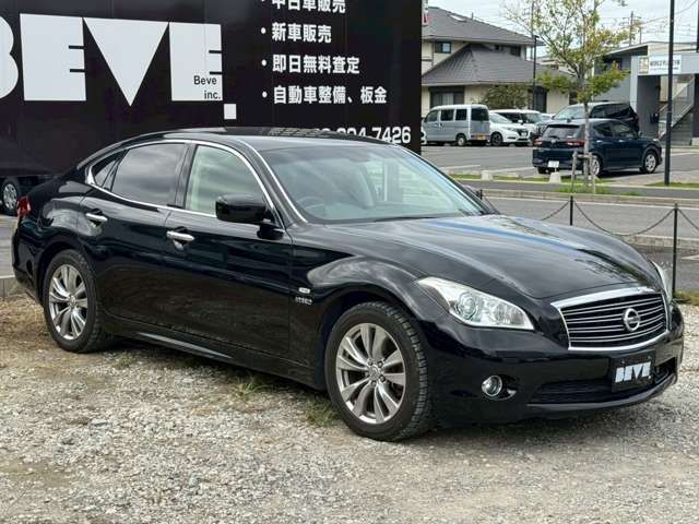 NISSAN FUGA HYBRID 2012