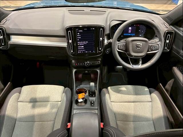 VOLVO VOLVO XC40 2022