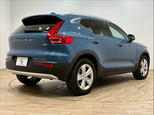 VOLVO VOLVO XC40 2022