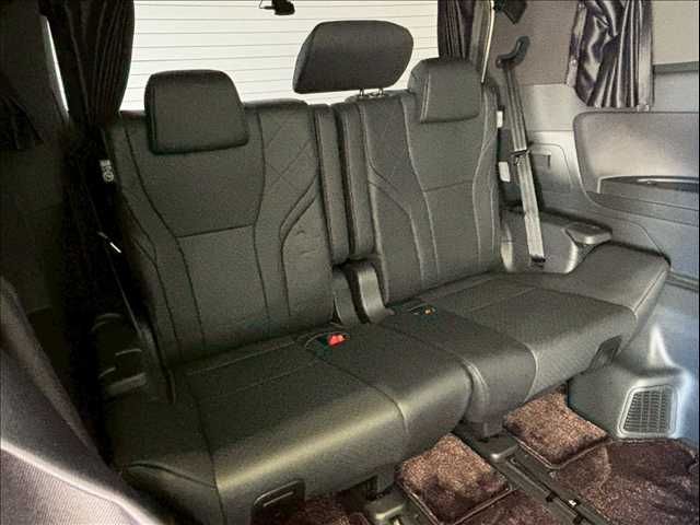 TOYOTA ALPHARD hybrid 4WD 2023