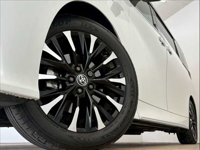 TOYOTA ALPHARD hybrid 4WD 2023