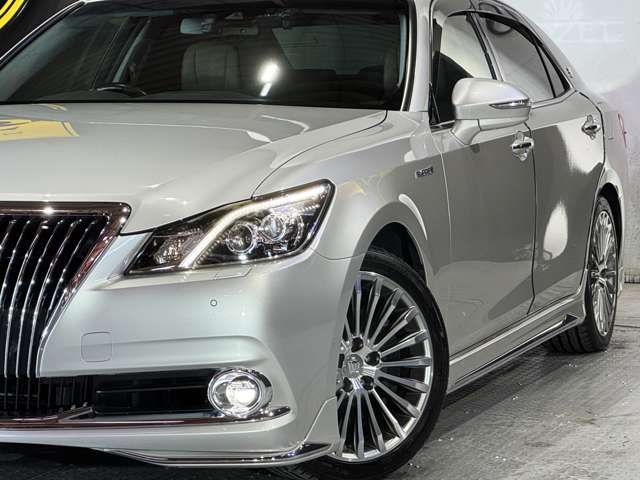 TOYOTA CROWN MAJESTA HYBRID 2018