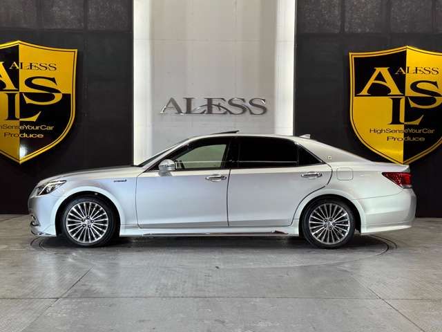 TOYOTA CROWN MAJESTA HYBRID 2018