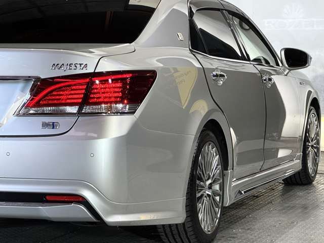TOYOTA CROWN MAJESTA HYBRID 2018