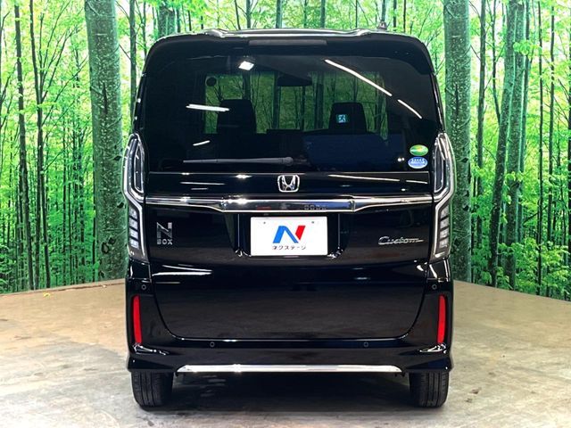 HONDA N BOX CUSTOM 2021