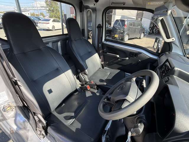 DAIHATSU HIJET truck 4WD 2023