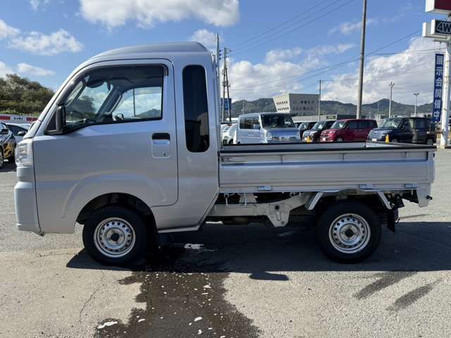 DAIHATSU HIJET truck 4WD 2023