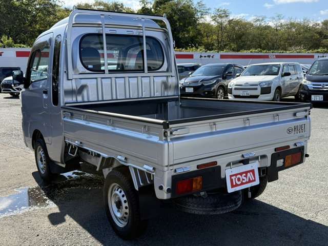 DAIHATSU HIJET truck 4WD 2023