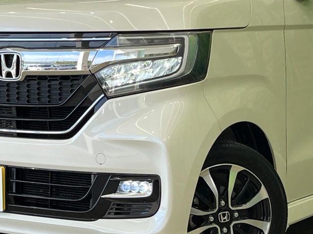 HONDA N BOX CUSTOM 2017