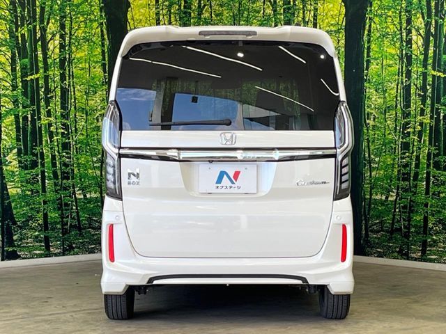 HONDA N BOX CUSTOM 2017