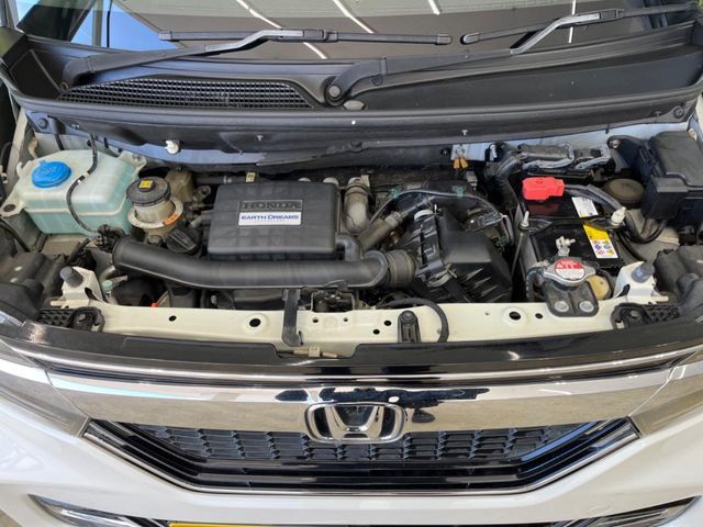 HONDA N BOX CUSTOM 2017