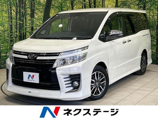 TOYOTA VOXY 2016