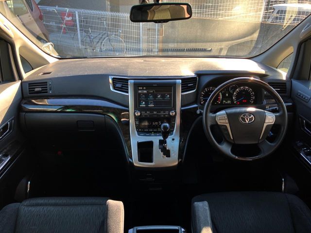 TOYOTA ALPHARD 2012