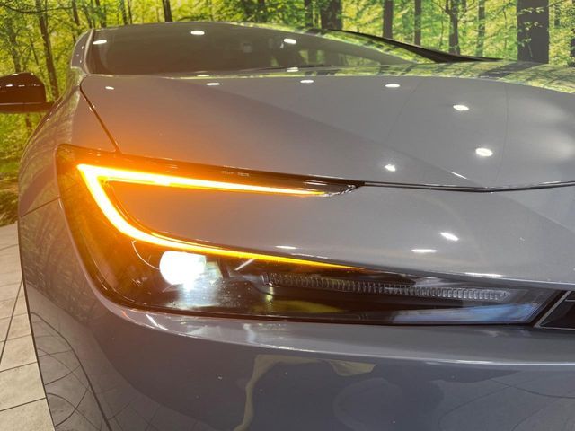 TOYOTA PRIUS 4WD 2024