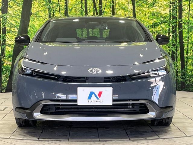 TOYOTA PRIUS 4WD 2024