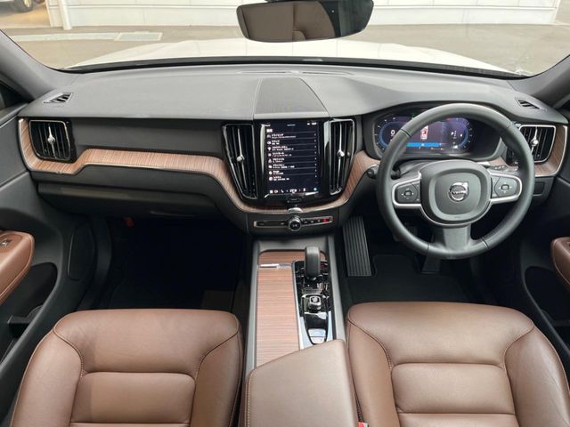 VOLVO VOLVO XC60 2022