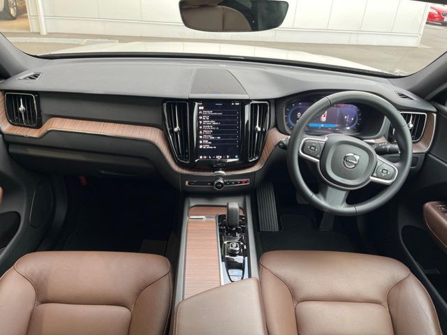 VOLVO VOLVO XC60 2022