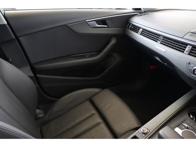 AUDI AUDI A4 AVANT 2019