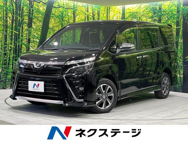 TOYOTA VOXY 4WD 2019